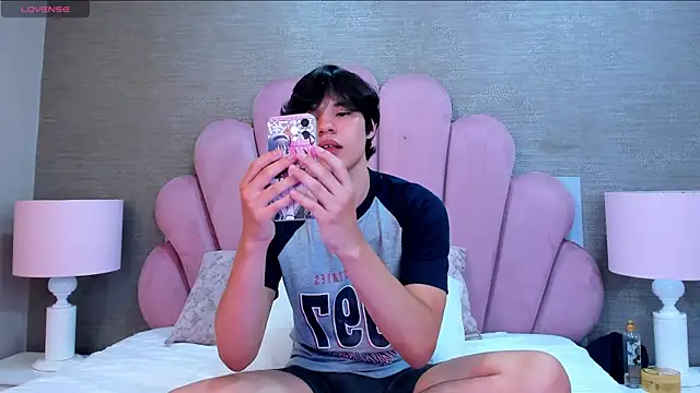 ColtonRyann live XXX chat