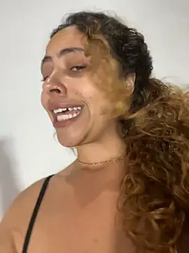 Chat XXX en directo de Chloe_Leaozinho