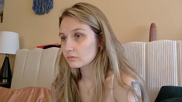 MollysChambers' Webcam Show