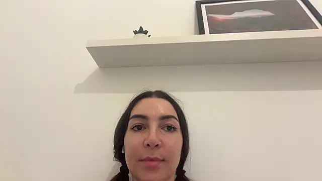 Cassieuncut's Live XXX Chat
