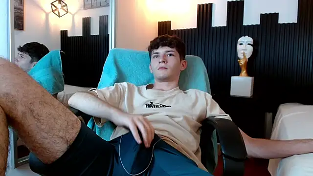 دردشة trevor_mob الجنسية المباشرة