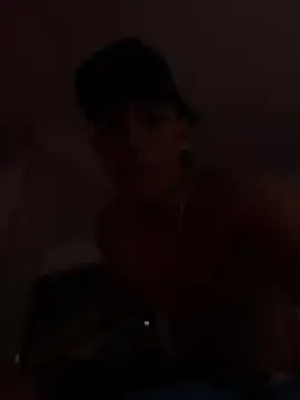 DilanMiller_ élő XXX-chatje
