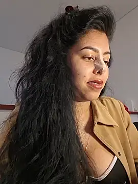 Chatroom XXX en direct de Luianna