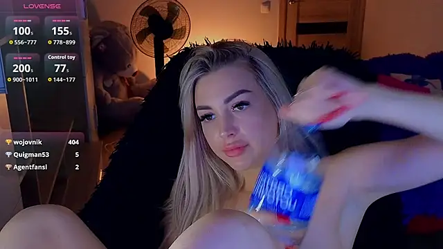Chatroom XXX en direct de MilanaOmg