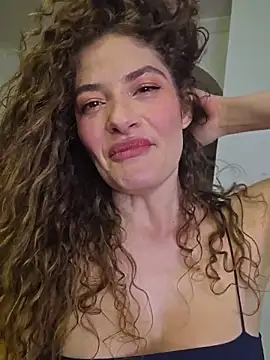 CelineBoyer_ Adlı Modelin Canlı XXX Sohbeti