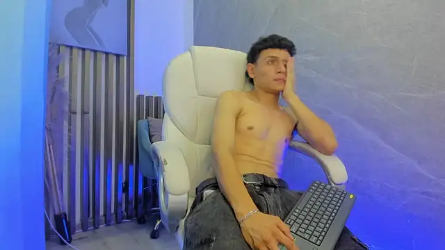 Czat XXX na żywo – Hydan_