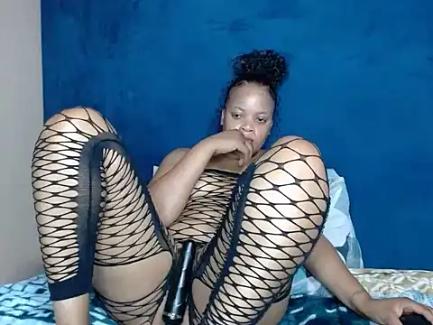 YellowMellow18 Live XXX-Chat