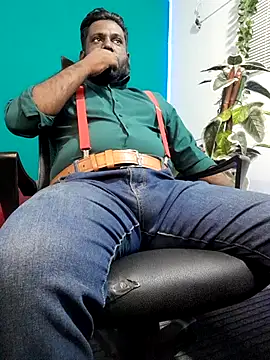 Chatroom XXX en direct de Rayansmith_