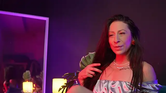 دردشة RubyRosa الجنسية المباشرة