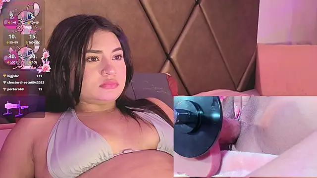 Mikaela-Banes live XXX chat