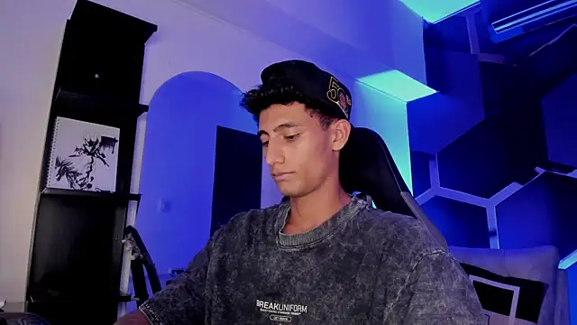 MaxiimoRomano_ Chat XXX in diretta