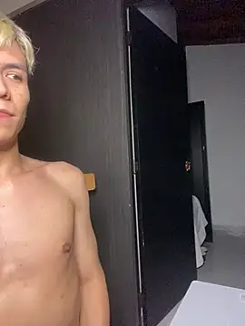 _Leo_Boy লাইভ XXX চ্যাট