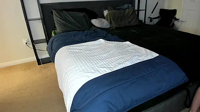 TrophyTroy Live XXX Chat