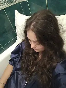 دردشة _Mikky_lil_ الجنسية المباشرة