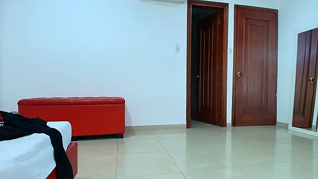 XXX chat uživo modela EIMY-ROBERTS