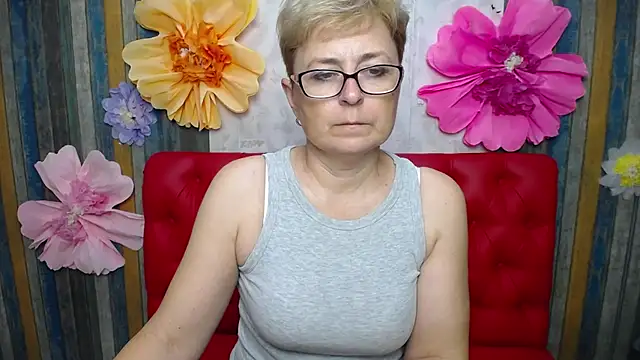 Chatroom XXX en direct de EmiliaGree