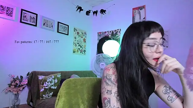 _Insomnia__ live XXX chat
