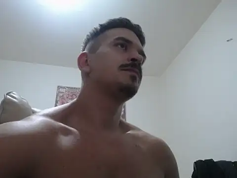 MasterDani001 XXX чат на живо