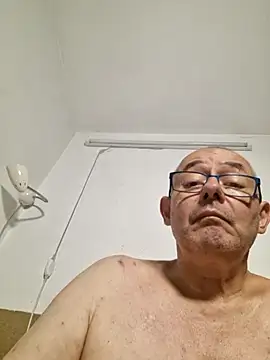 Marlon92700's Live XXX Chat