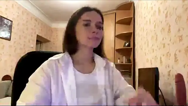 komerialimoros' Live XXX Chat
