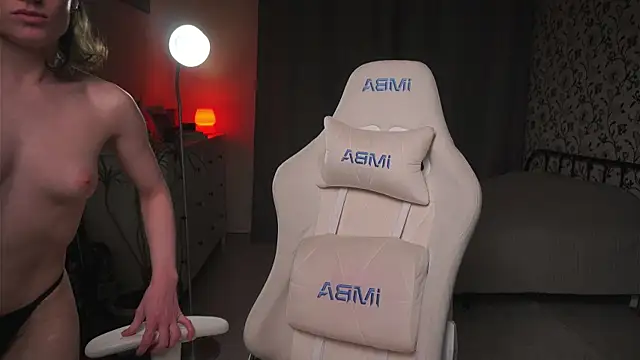PixieMeow_ élő XXX-chatje