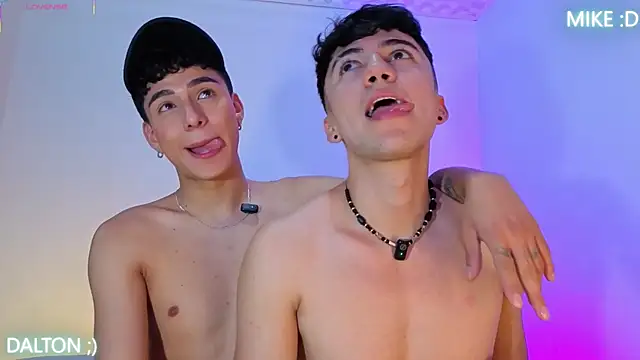 Mike_Benelli's Live XXX Chat