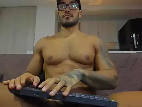 Alexander_Martines 在線直播表演