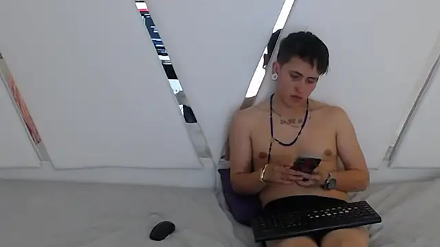 oblivionlove live XXX chat