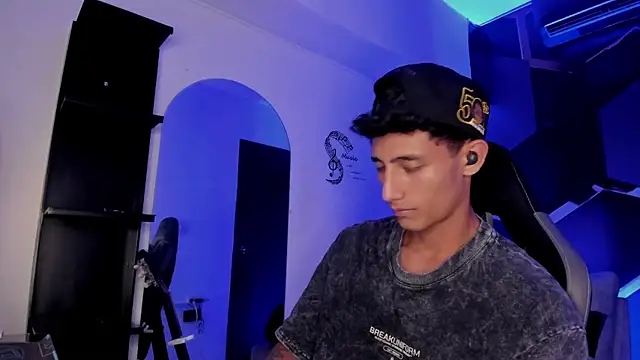 MaxiimoRomano_のライブXXXチャット