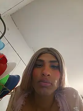 Chat +18 de Valentina-2003 ao vivo