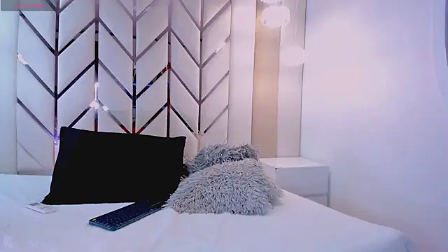 دردشة Raven_Luxx الجنسية المباشرة