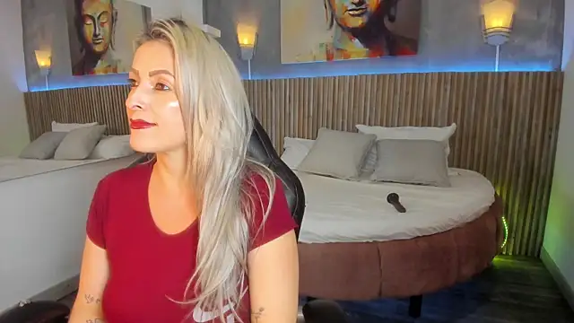 Chat +18 de emma_fox84 ao vivo
