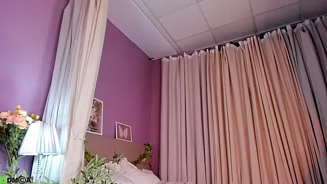 XXX chat uživo modela Dearly_Emily