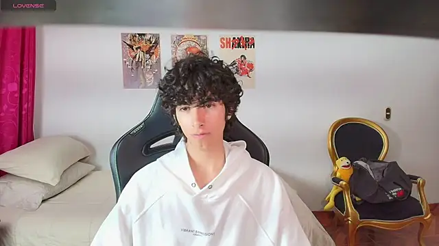 Онлайн чат XXX Nude_Boy18