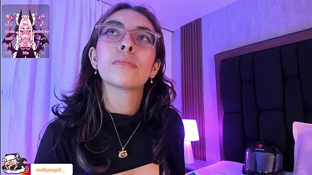 Molly_A Live XXX-Chat