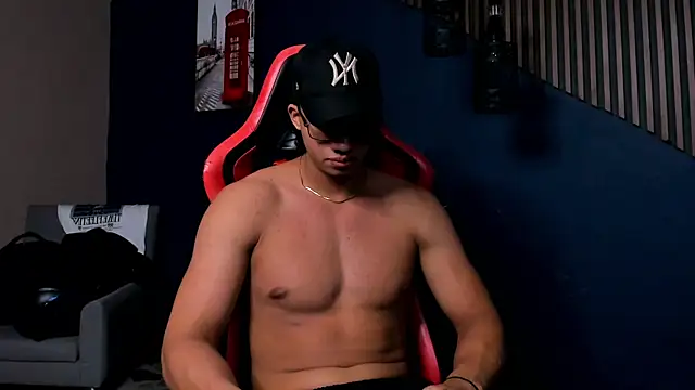 Онлайн чат XXX Axxel_Muscle