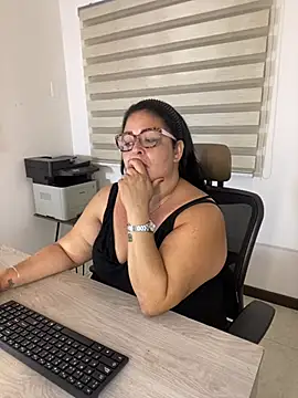 Show modela Gabriela_Silva7 na web-kameri
