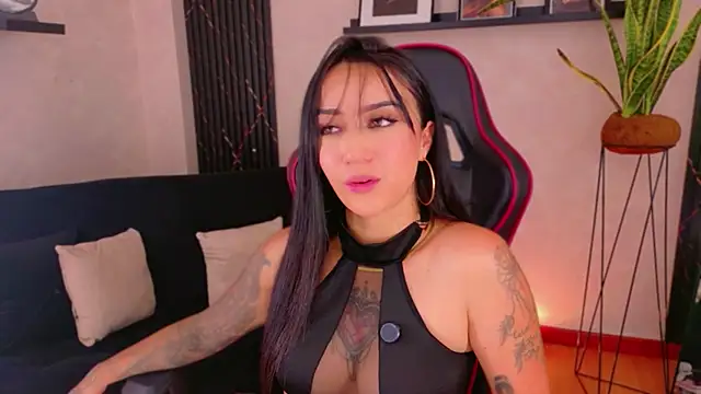 EmmyEvans1 Chat XXX in diretta
