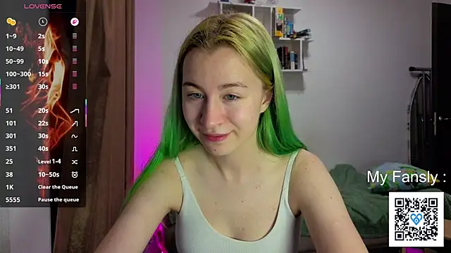 XXX chat uživo modela Emilya201