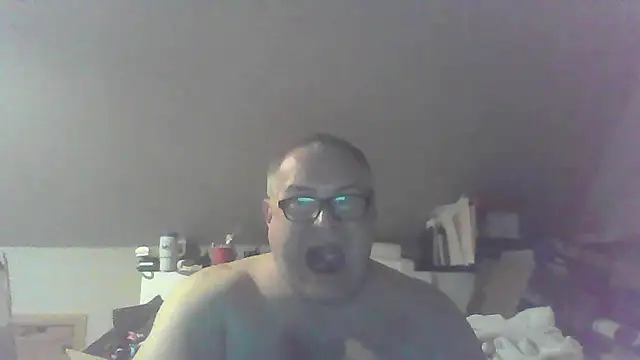 mkestr69's Webcam Show
