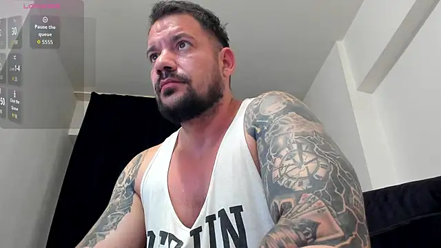musclemonster31's Live XXX Chat