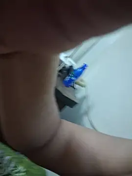 XXX chat uživo modela tiny_devil