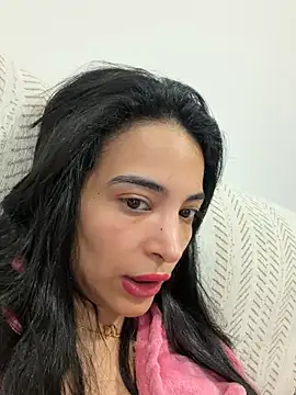 צ'אט XXX בשידור חי של Naughty_Arab_girl