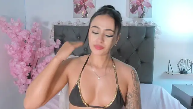 SagiraBelle's Live XXX Chat