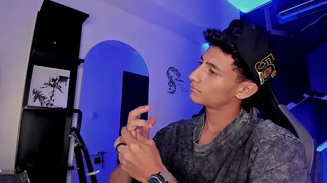 Chat +18 de MaxiimoRomano_ ao vivo