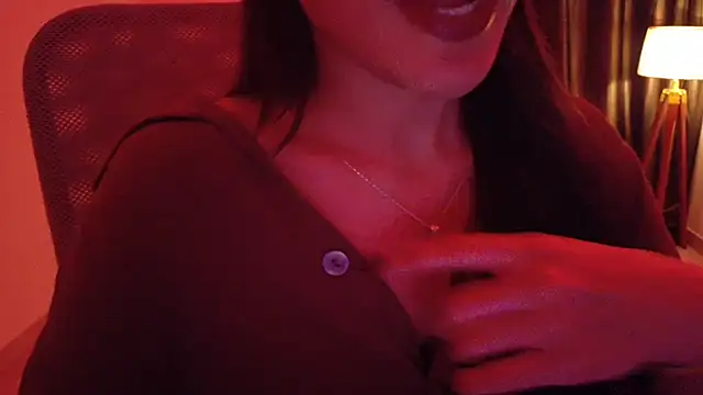 Chat +18 de MidnightFlame ao vivo