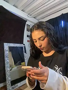 Aurora_fox00 webcam show