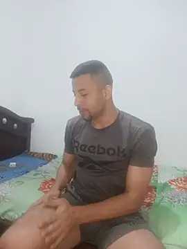 Cris_LaCobra_ Chat XXX live