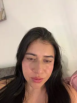 Chat +18 de KallyMyller1 ao vivo