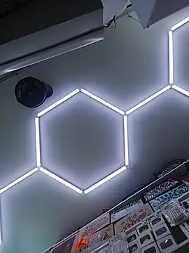 LunaZambrano 现场XXX聊天